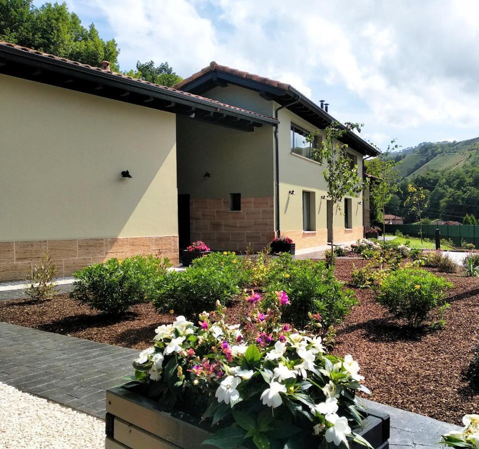 Complejo Turistico Les Cotolles Apartment Cangas de Onis Ngoại thất bức ảnh